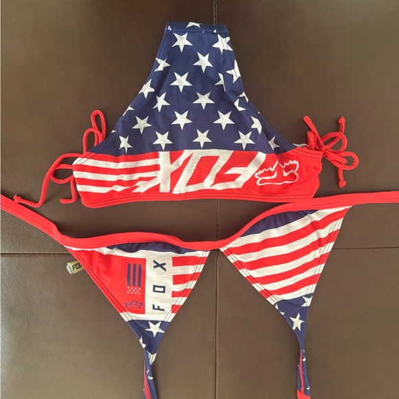 FOX Red and Blue Star Apparel - Picture 3 of 3